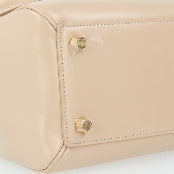 Celine Classic Saise Shoulder Bag CANTA Bej Light Beige Satin Calfskin - Picture 7 of 16